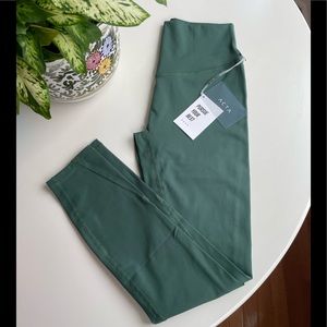 ACTA emerald leggings